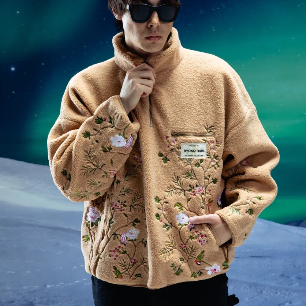 Ryoko Rain Men’s Camel Floral Embroidered Half-Zip Fleece - Picture 3 of 16